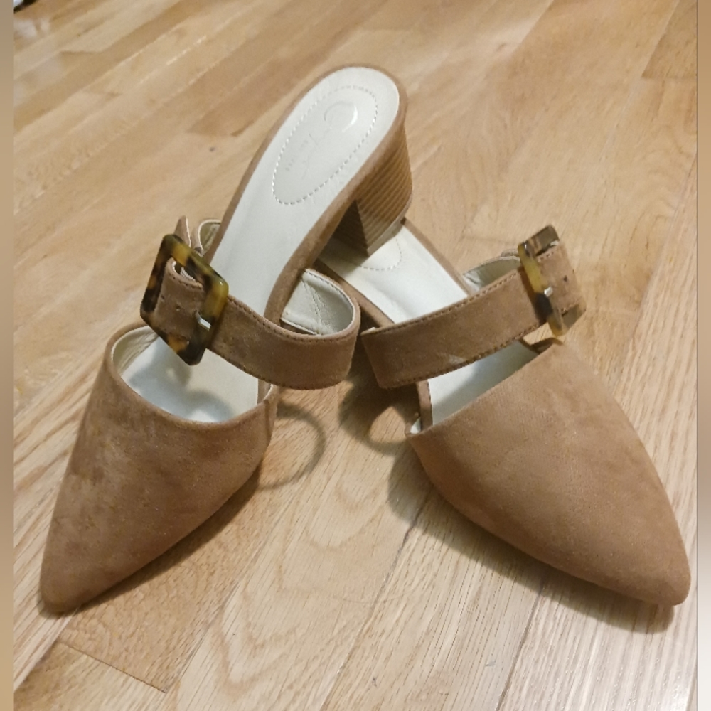 Suede heels from CATO